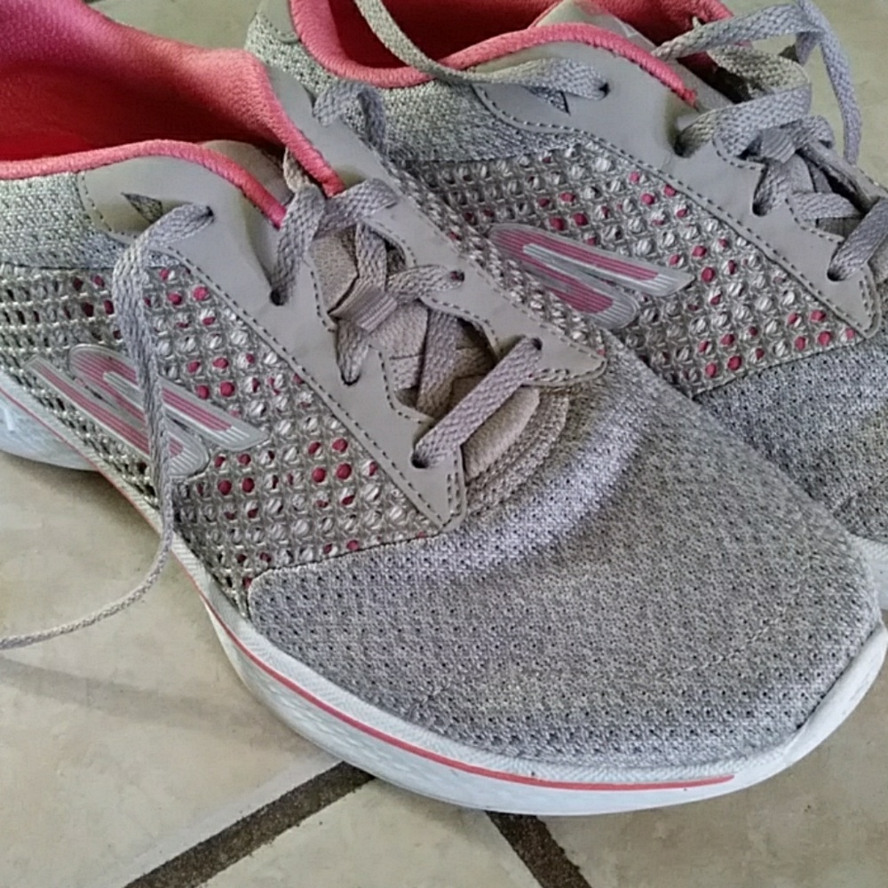 Reposhed Sneakers
